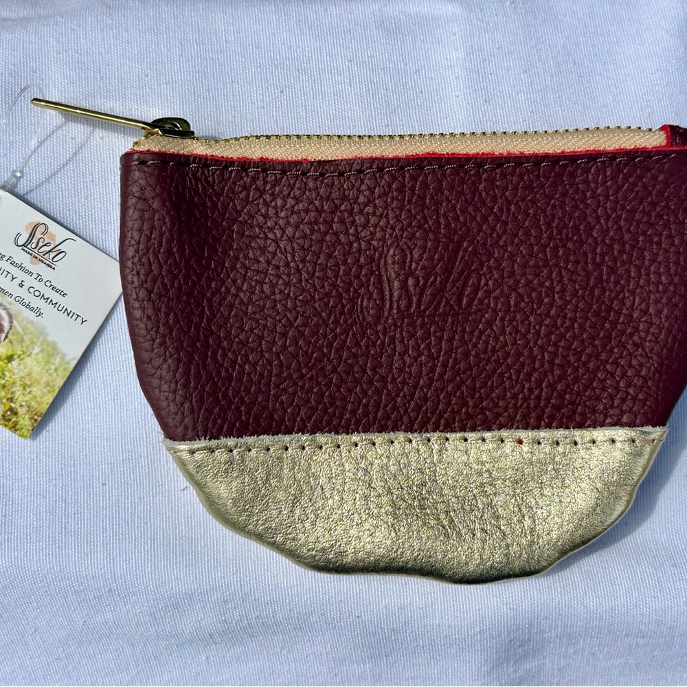 Syrah and Gold Women's Pouch